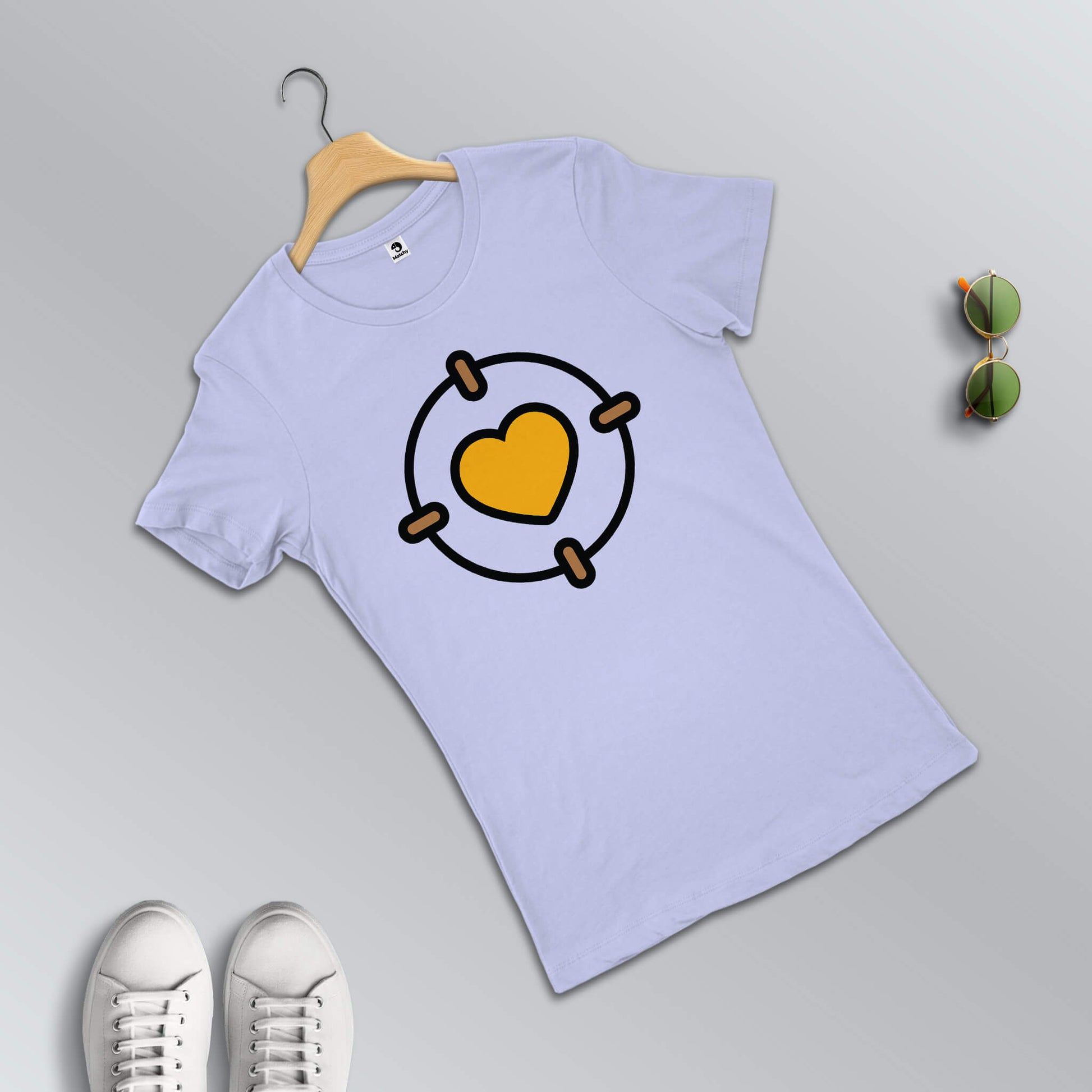 Hunter-Prey matching T-shirts for couples in lavender (female t-shirt in focus)