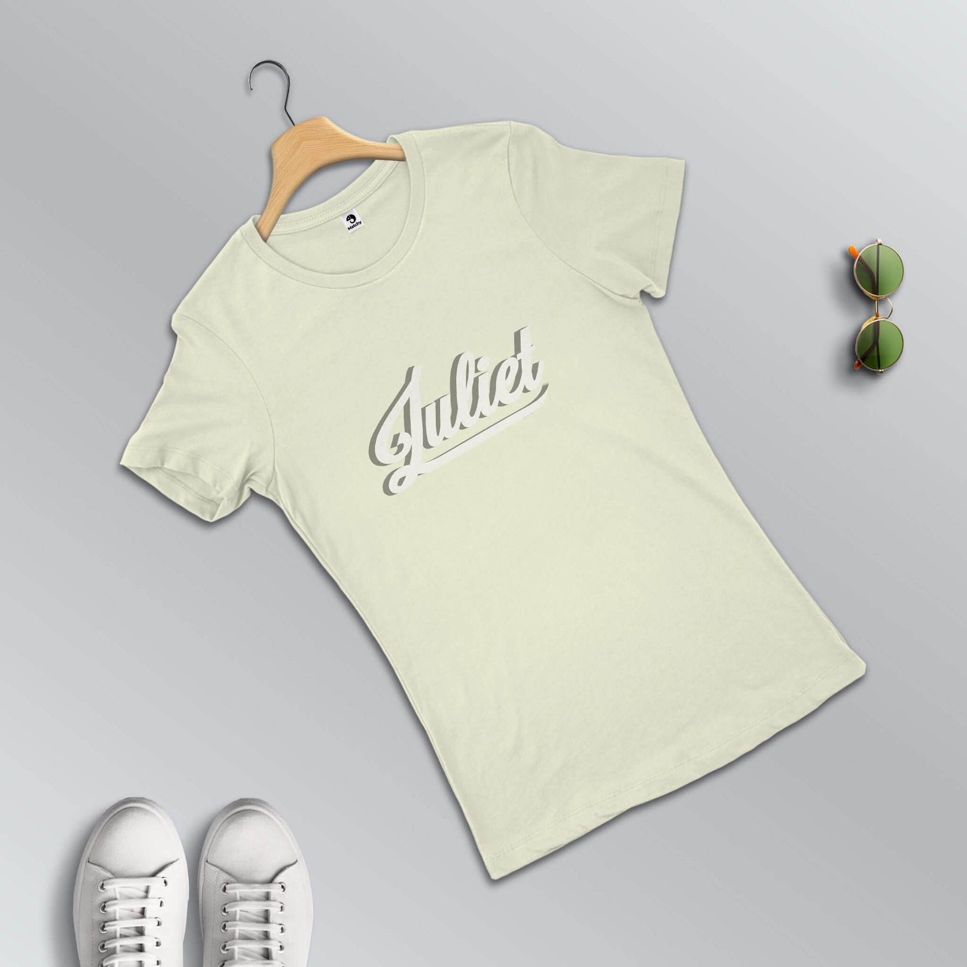 Romeo Juliet slogan T-shirts for couples in beige (female t-shirt in focus)